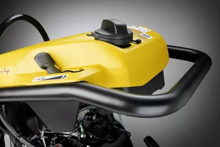 Ergonomiczny pałąk prowadzący zagęszczarki Wacker Neuson BS 68-2/28